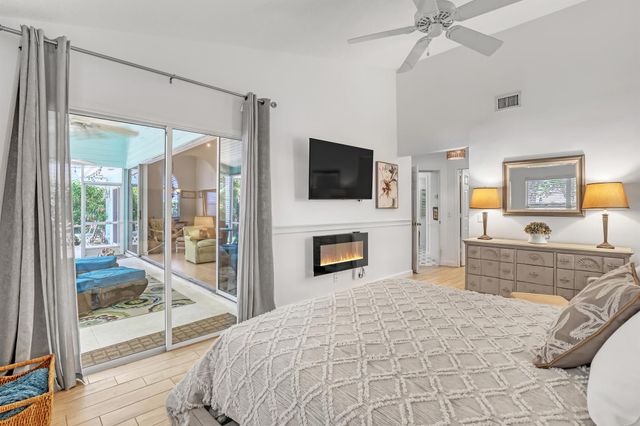 104 Colony Way E, Jupiter, FL 33458