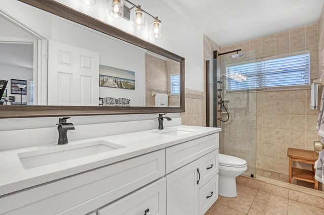 104 Colony Way E, Jupiter, FL 33458