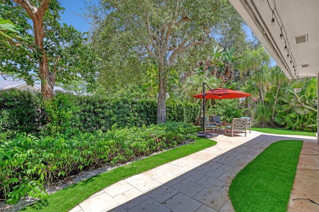 104 Colony Way E, Jupiter, FL 33458