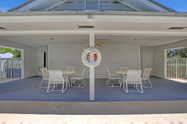 104 Colony Way E, Jupiter, FL 33458