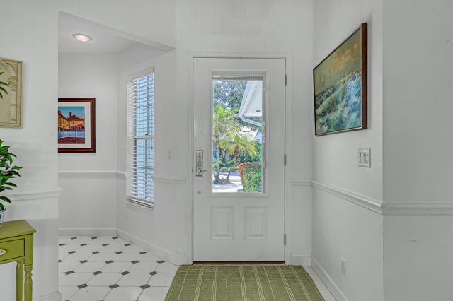 104 Colony Way E, Jupiter, FL 33458