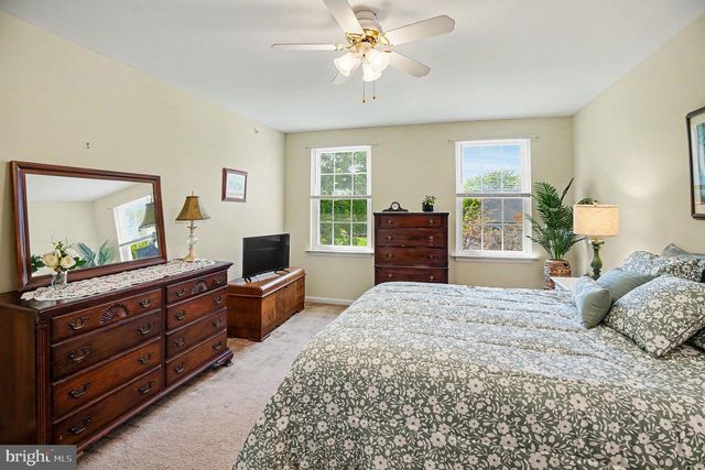 958 SCARLET OAK DR, Chalfont, PA 18914