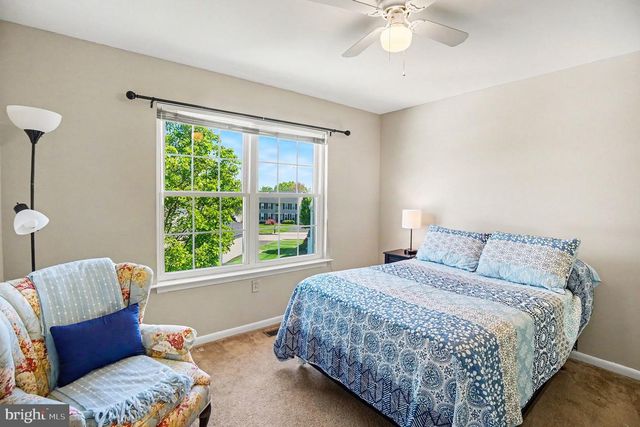 958 SCARLET OAK DR, Chalfont, PA 18914
