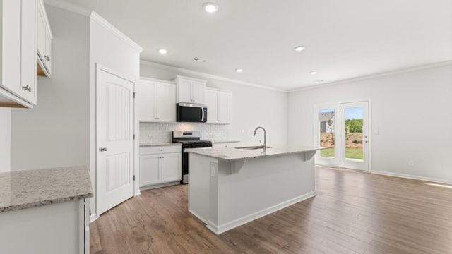 44 Hampshire Court, Cartersville, GA 30120