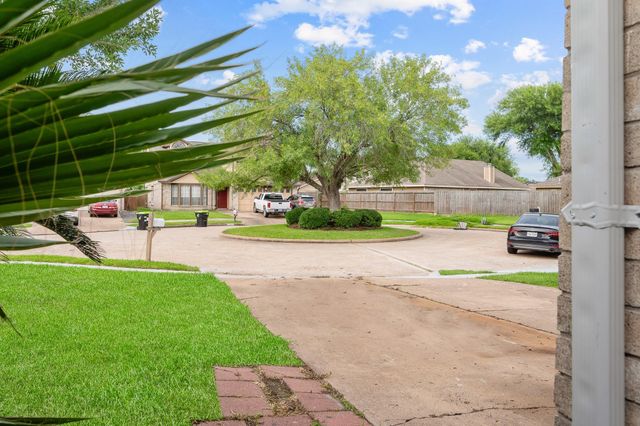 16022 Sierra Vista Drive, Houston, TX 77083