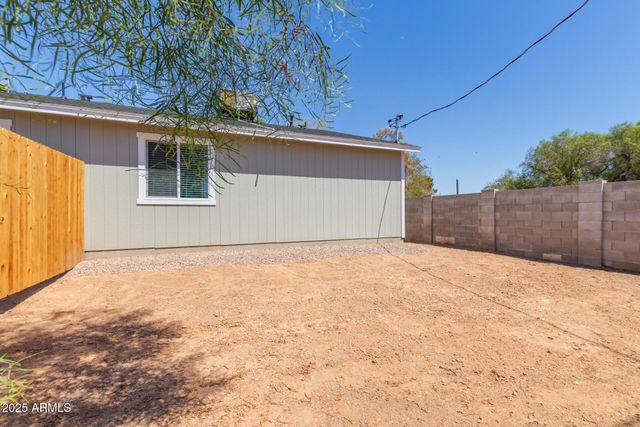 8920 E BILLINGS Street 2, Mesa, AZ 85207
