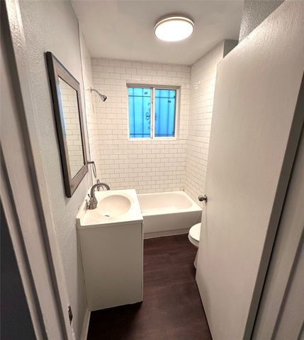 2842 Harlandale Avenue, Dallas, TX 75216