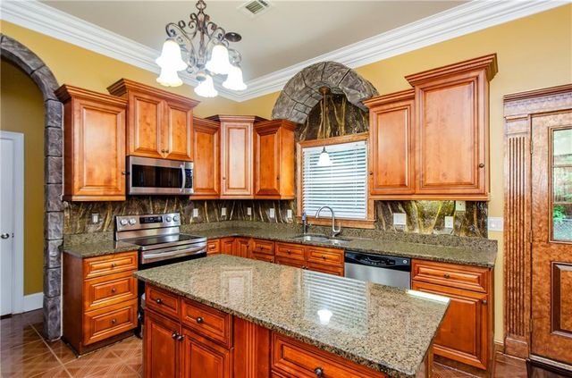 2120 Shaffer Road, Cumming, GA 30041