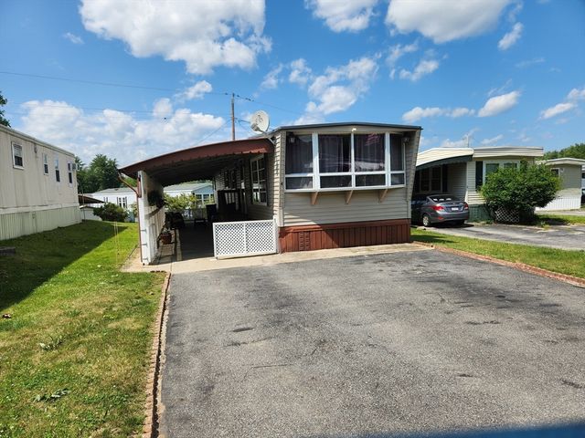 556 Central Street 4, Leominster, MA 01453