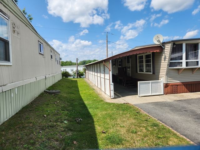 556 Central Street 4, Leominster, MA 01453