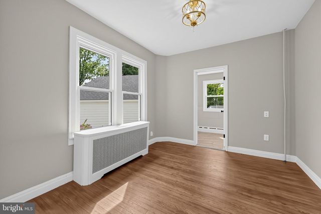 20 SPRING ST, Carneys Point, NJ 08069