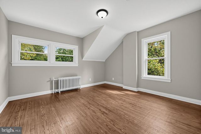 20 SPRING ST, Carneys Point, NJ 08069