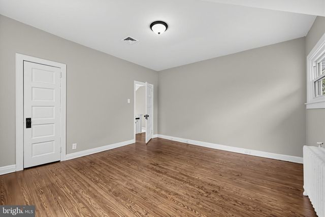 20 SPRING ST, Carneys Point, NJ 08069