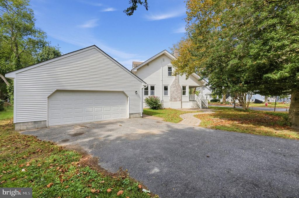 20 SPRING ST, Carneys Point, NJ 08069 — photo 2