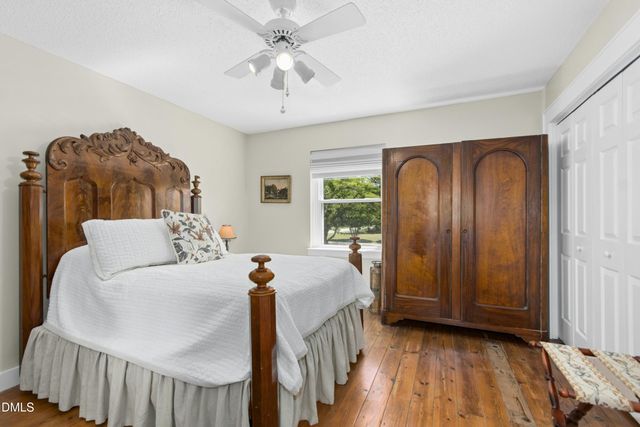 4665 E Greensboro Chapel Hill Road, Graham, NC 27253
