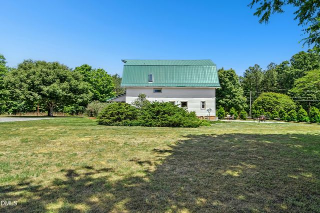 4665 E Greensboro Chapel Hill Road, Graham, NC 27253