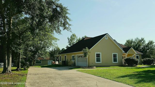 3253 Cypress Creek Drive, D'iberville, MS 39540