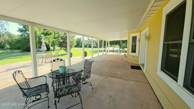 3253 Cypress Creek Drive, D'iberville, MS 39540