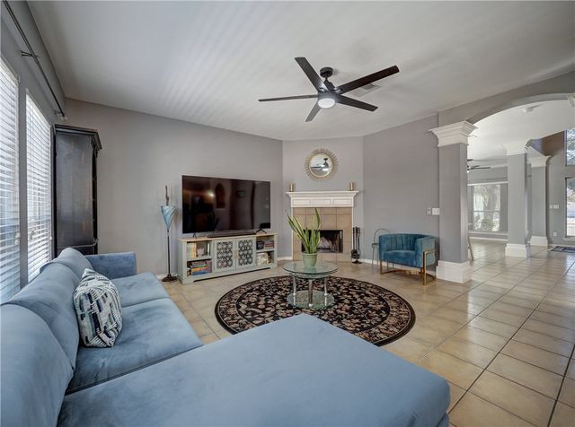 6006 NEWMARKET Dr, Corpus Christi, TX 78414