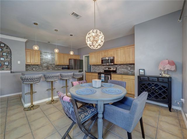 6006 NEWMARKET Dr, Corpus Christi, TX 78414