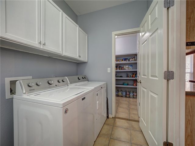 6006 NEWMARKET Dr, Corpus Christi, TX 78414