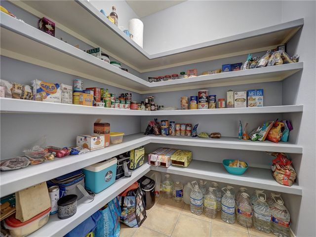 6006 NEWMARKET Dr, Corpus Christi, TX 78414