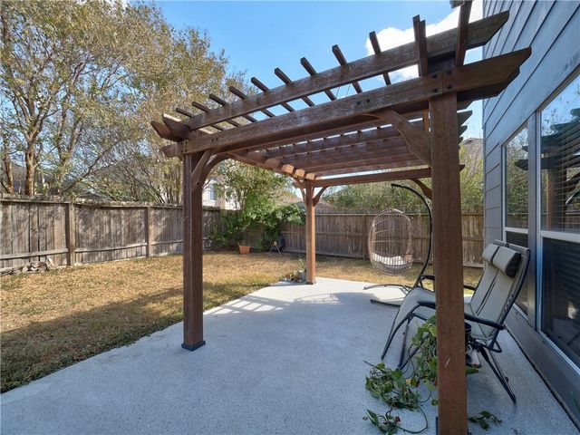 6006 NEWMARKET Dr, Corpus Christi, TX 78414