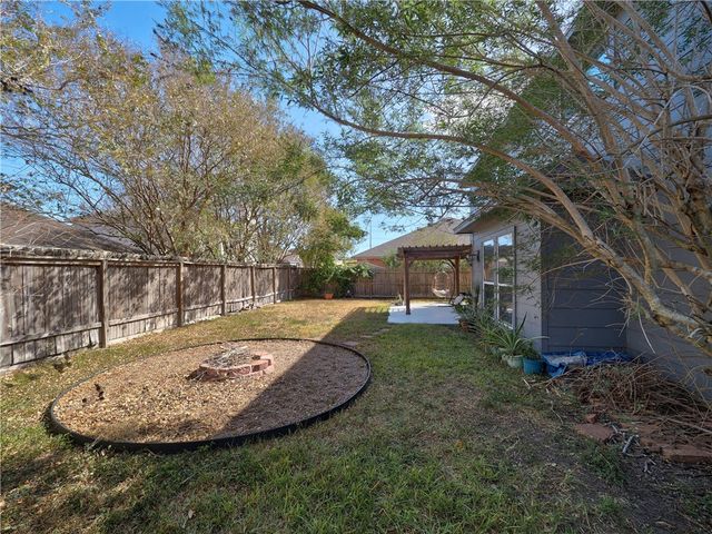 6006 NEWMARKET Dr, Corpus Christi, TX 78414