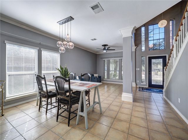 6006 NEWMARKET Dr, Corpus Christi, TX 78414