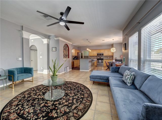 6006 NEWMARKET Dr, Corpus Christi, TX 78414