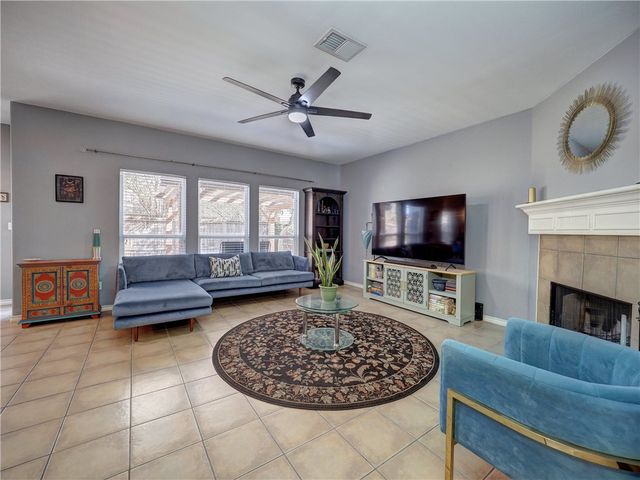 6006 NEWMARKET Dr, Corpus Christi, TX 78414