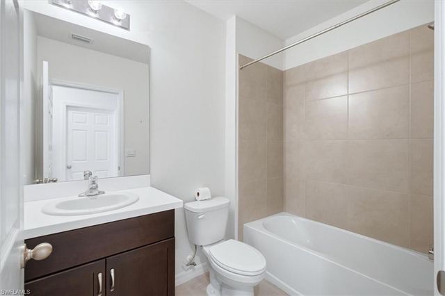 20530 Plumwood LOOP, North Fort Myers, FL 33917
