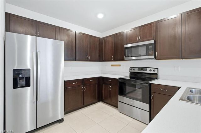 20530 Plumwood LOOP, North Fort Myers, FL 33917
