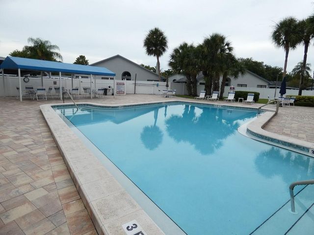 2749 COUNTRYSIDE BOULEVARD 28, Clearwater, FL 33761