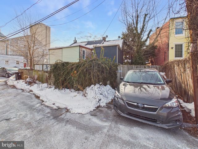 927 ROSE ST, Harrisburg, PA 17102