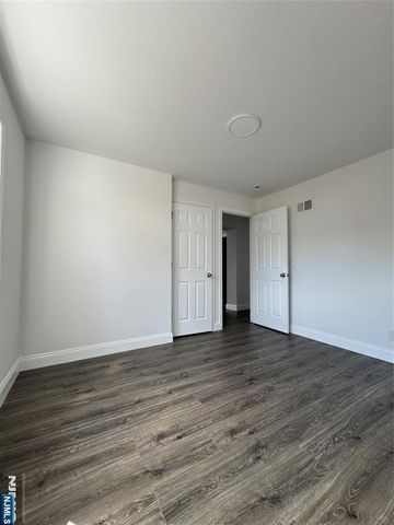 158 Lincoln Place 1R, Garfield, NJ 07026