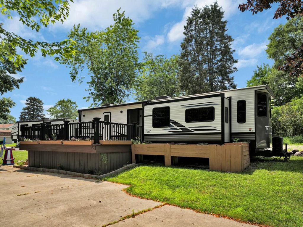 W4945 County Road ES #157, Elkhorn, WI 53121