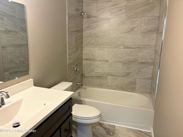 604 Keeneland Dr, Bardstown, KY 40004