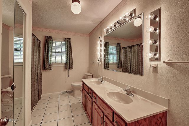 146 Clay Little Road, Elizabethton, TN 37643