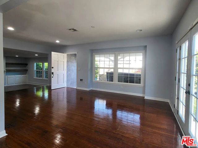 12035 Magnolia Boulevard, Valley Village, CA 91607