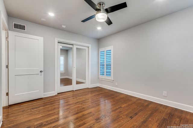 488 E Olmos Dr Apt 3, Olmos Park, TX 78212