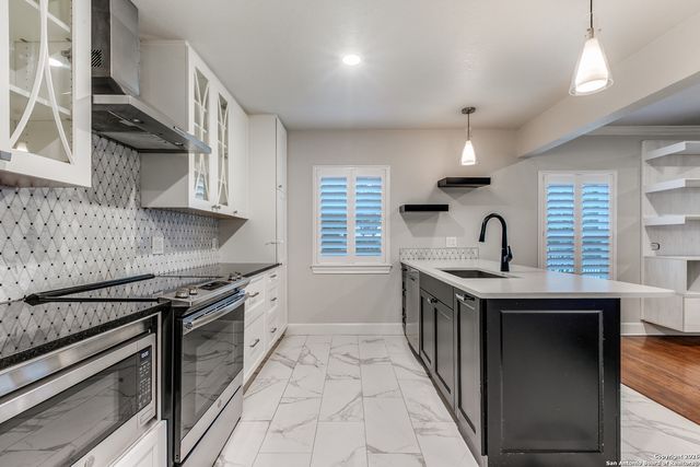 488 E Olmos Dr Apt 3, Olmos Park, TX 78212