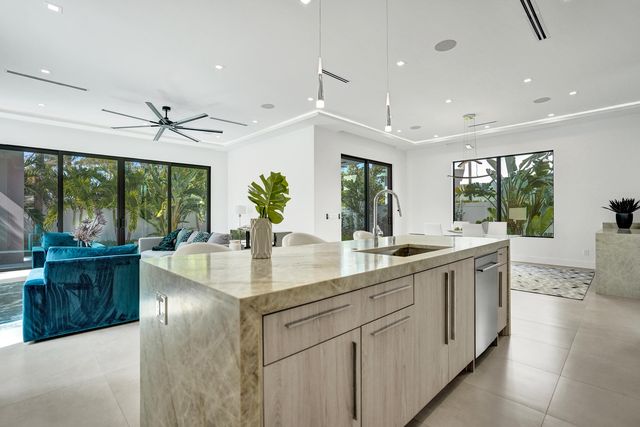 235 NE 11th Street, Delray Beach, FL 33444