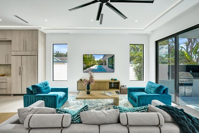 235 NE 11th Street, Delray Beach, FL 33444