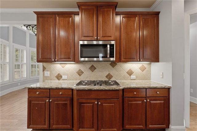 4530 Oak Brook Drive SE, Smyrna, GA 30082