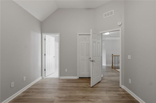 4530 Oak Brook Drive SE, Smyrna, GA 30082