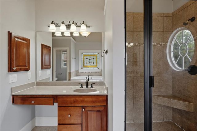 4530 Oak Brook Drive SE, Smyrna, GA 30082
