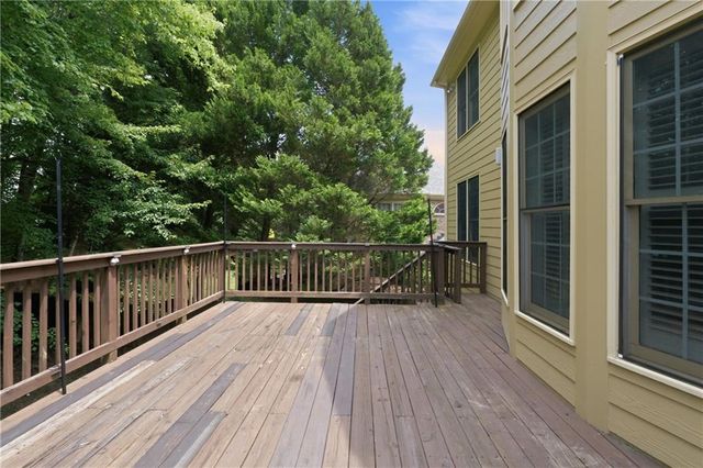 4530 Oak Brook Drive SE, Smyrna, GA 30082