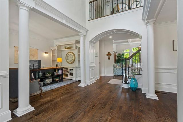5640 Lake Oak Landing, Cumming, GA 30040