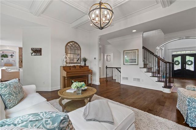 5640 Lake Oak Landing, Cumming, GA 30040